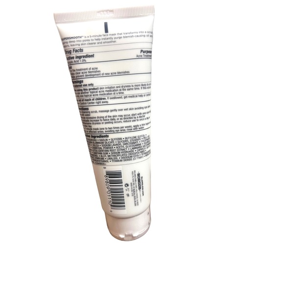NWT/SEALED GLAMGLOW super smooth acne clearing 5 minute mask to scrub! - Picture 3 of 4